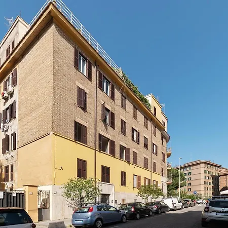 Eleonora Apartments-2